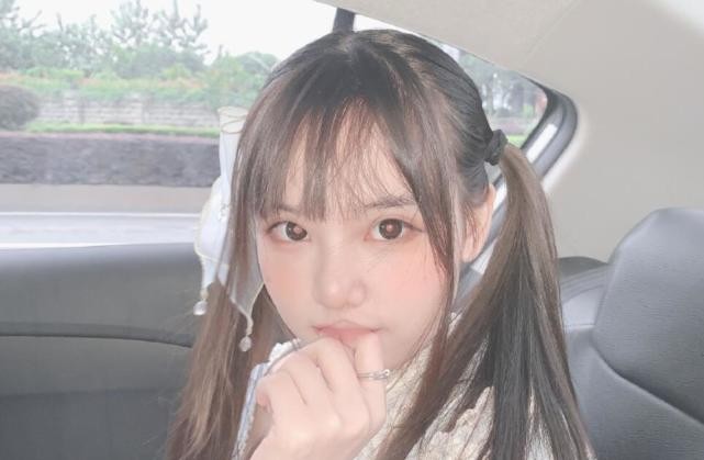 火线妹人气高涨一个月粉丝涨了800万快手养星计划很成功