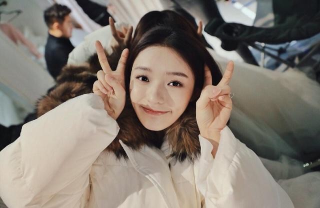 明星用微博小号作为宣泄口怼天怼地怼网友一不留神上了热搜