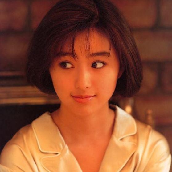 酒井法子的生财之道!发条微博就能赚钱还贴心提示:支付选项