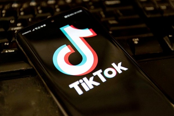 抖音个人号和企业号哪个更容易火